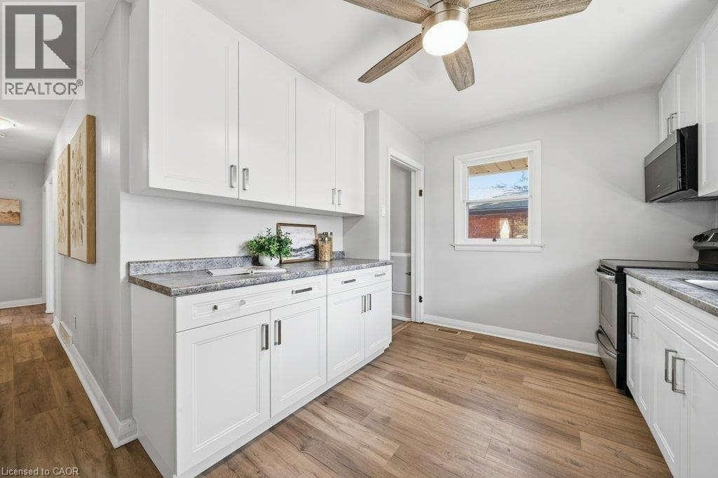 Detached for sale at 18 MAYWOOD Road, Vanier, Kitchener, Ontario, photo 10