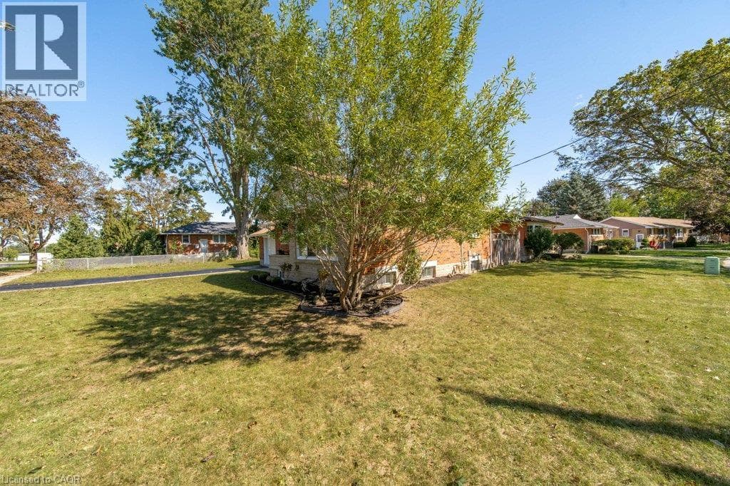 Detached for sale at 18 MAYWOOD Road, Vanier, Kitchener, Ontario, photo 34