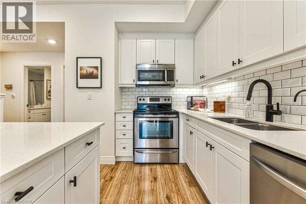Townhouse for sale at 112 UNION Street E Unit# B306, Mary Allen, Waterloo, Ontario, photo 3