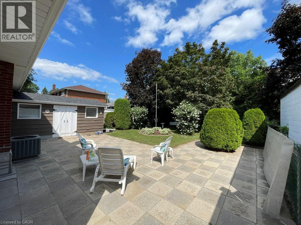 Detached for sale at 88 BOND Street, Fairfield, Kitchener, Ontario, photo 3