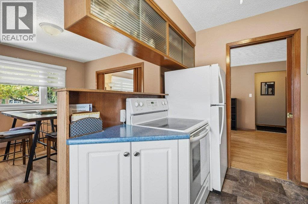Detached for sale at 88 BOND Street, Fairfield, Kitchener, Ontario, photo 9