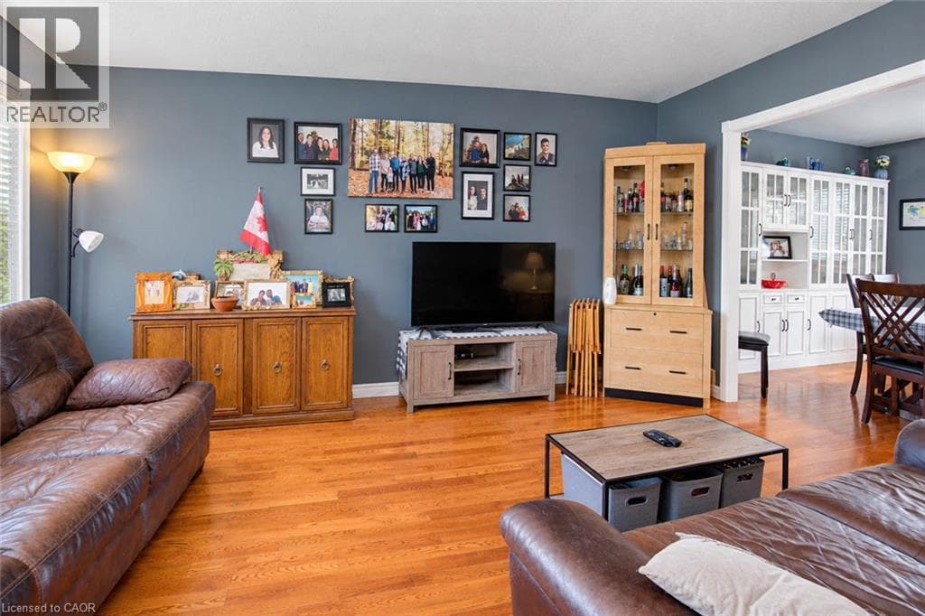 Detached for sale at 46 ROBSON Avenue, Shades Mills, Cambridge, Ontario, photo 13