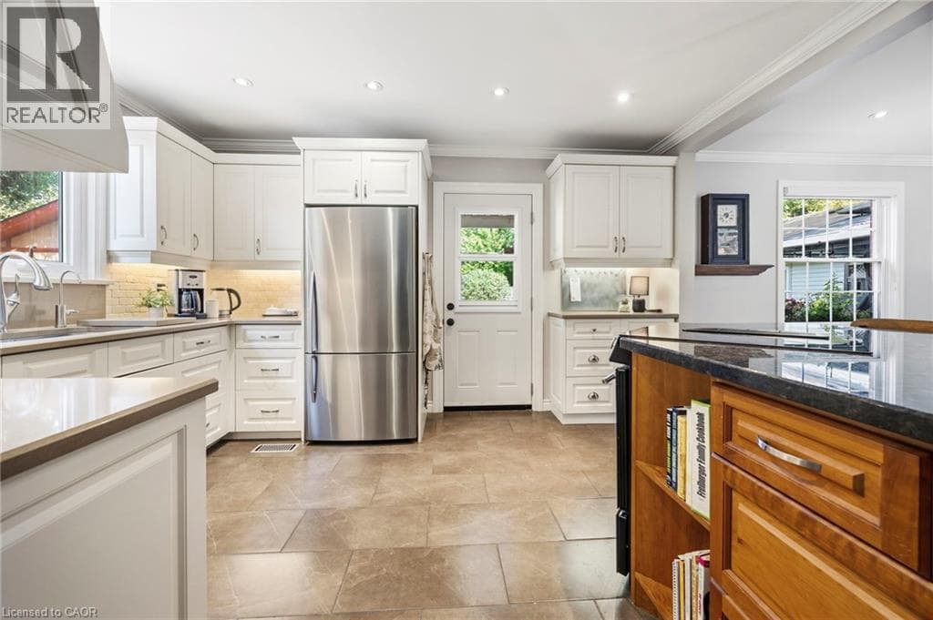 Detached for sale at 164 SHELDON Avenue N, Eastwood, Kitchener, Ontario, photo 11