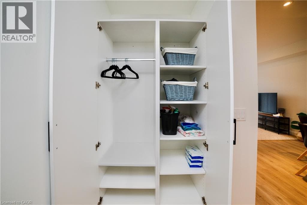 Apartment for sale at 741 KING Street W Unit# 1807, Midtown, Kitchener, Ontario, photo 12