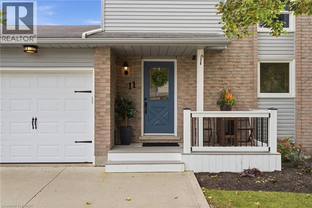 Detached for sale at 11 SANDALWOOD Drive, Southview, Cambridge, Ontario, photo 3