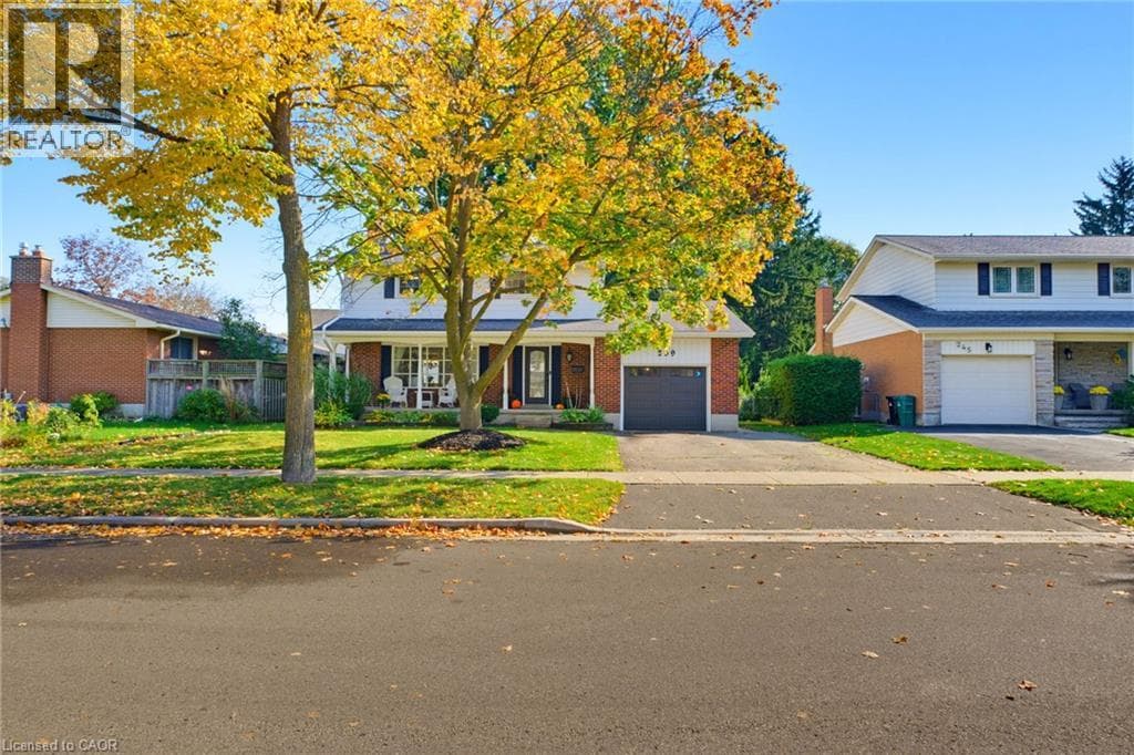 Detached for sale at 239 CARSON Drive, Heritage Park, Kitchener, Ontario, photo 7
