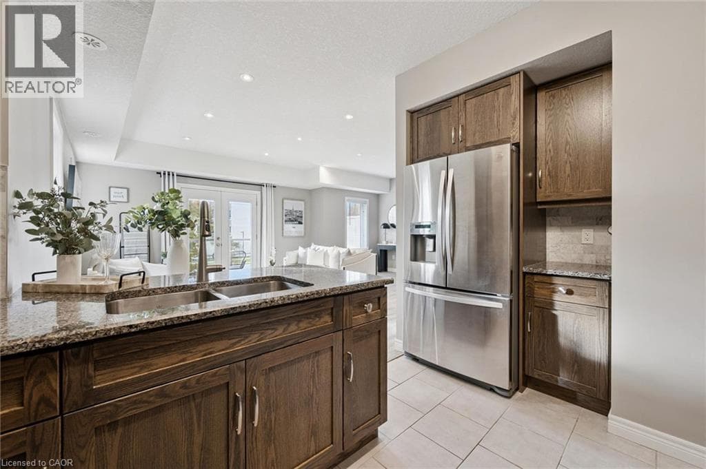 Townhouse for sale at 1114 FAIRWAY Road N Unit# B, Grand River South, Kitchener, Ontario, photo 11