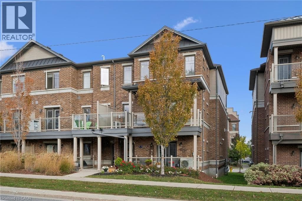 Townhouse for sale at 1114 FAIRWAY Road N Unit# B, Grand River South, Kitchener, Ontario, photo 2