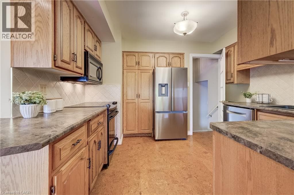 Detached for sale at 54 FAIRLAWN Road, Vanier, Kitchener, Ontario, photo 13