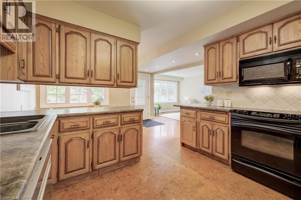 Detached for sale at 54 FAIRLAWN Road, Vanier, Kitchener, Ontario, photo 14