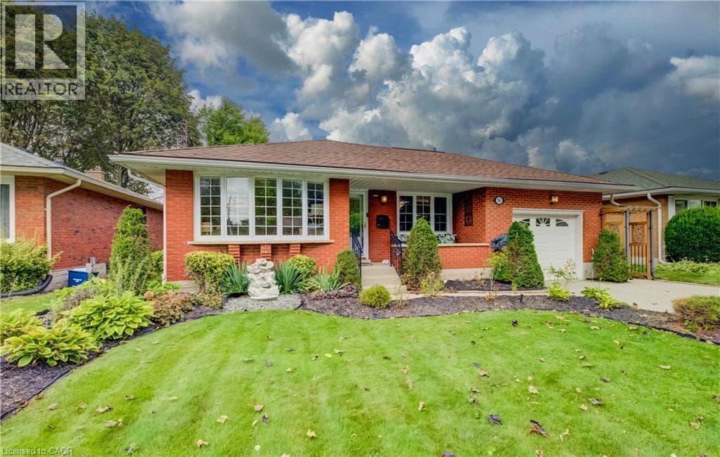 Detached for sale at 54 FAIRLAWN Road, Vanier, Kitchener, Ontario, photo 3