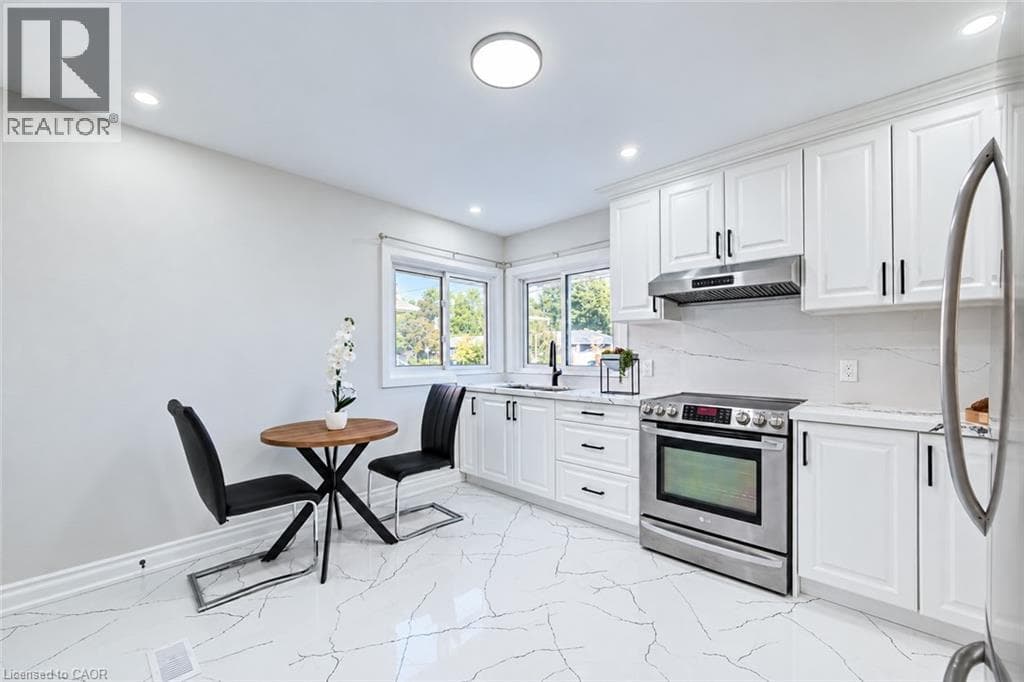 Detached for sale at 46 TRAYNOR Avenue, Vanier, Kitchener, Ontario, photo 13