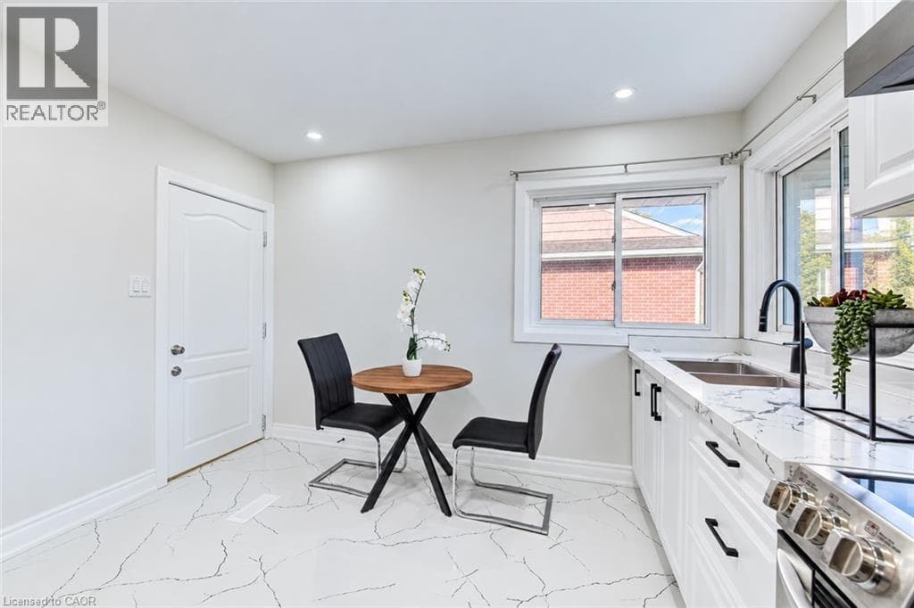 Detached for sale at 46 TRAYNOR Avenue, Vanier, Kitchener, Ontario, photo 16