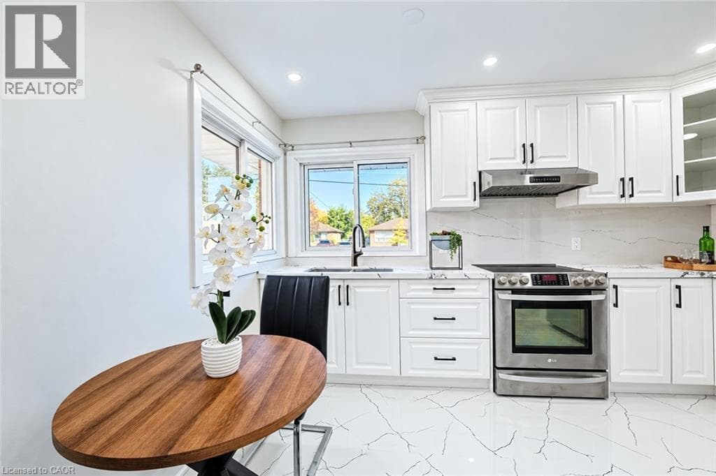 Detached for sale at 46 TRAYNOR Avenue, Vanier, Kitchener, Ontario, photo 14