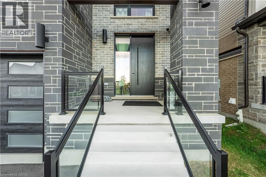Detached for sale at 31 JACOB DETWEILLER Drive, Doon South, Kitchener, Ontario, photo 3