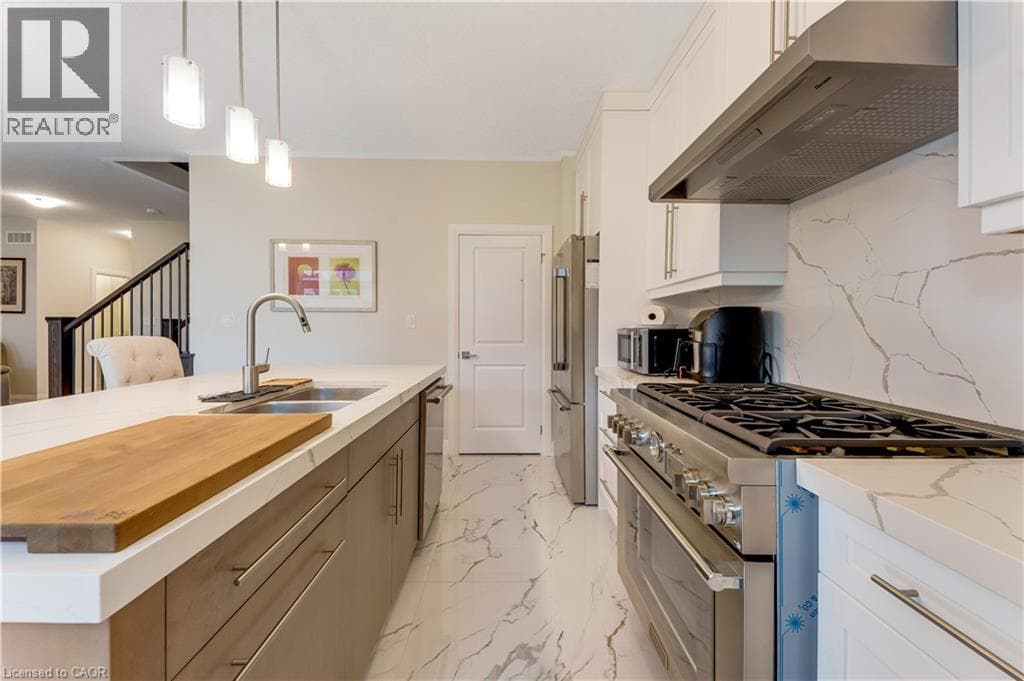Detached for sale at 31 JACOB DETWEILLER Drive, Doon South, Kitchener, Ontario, photo 11