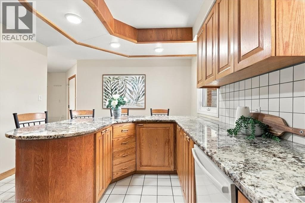 Detached for sale at 38 LYLE Place, Heritage Park, Kitchener, Ontario, photo 13