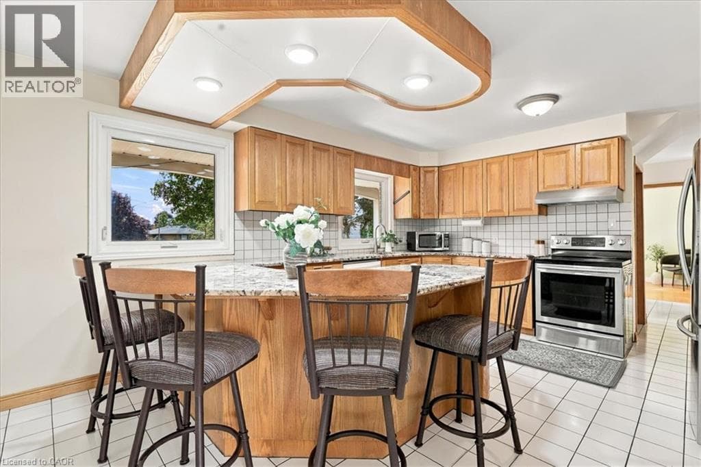 Detached for sale at 38 LYLE Place, Heritage Park, Kitchener, Ontario, photo 15