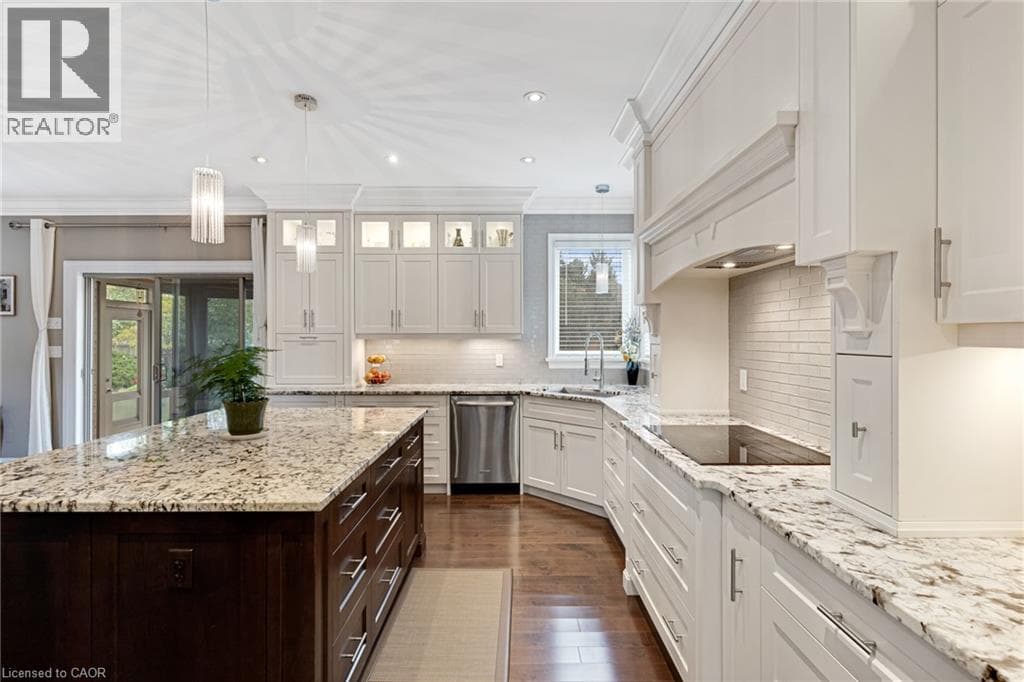 Detached for sale at 213 DEER RIDGE Drive, Pioneer Tower West, Kitchener, Ontario, photo 11