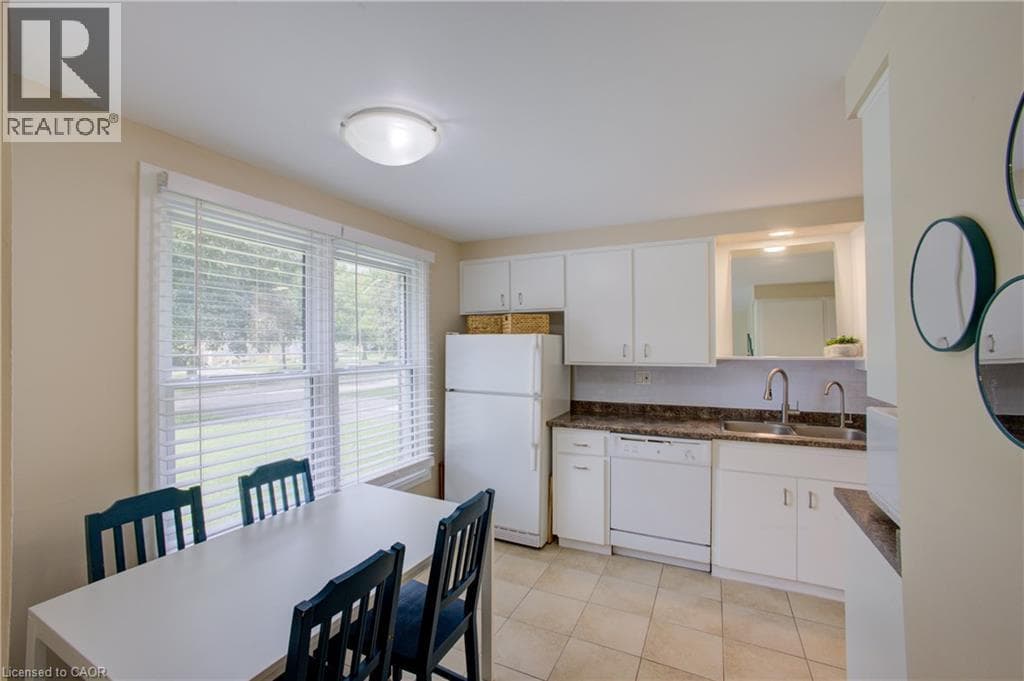 Semi-detached for sale at 426A DUNVEGAN Drive, University Downs, Waterloo, Ontario, photo 16