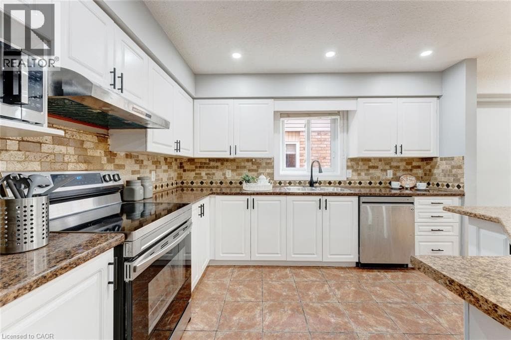 Detached for sale at 133 STEEPLERIDGE Street, Doon South, Kitchener, Ontario, photo 14