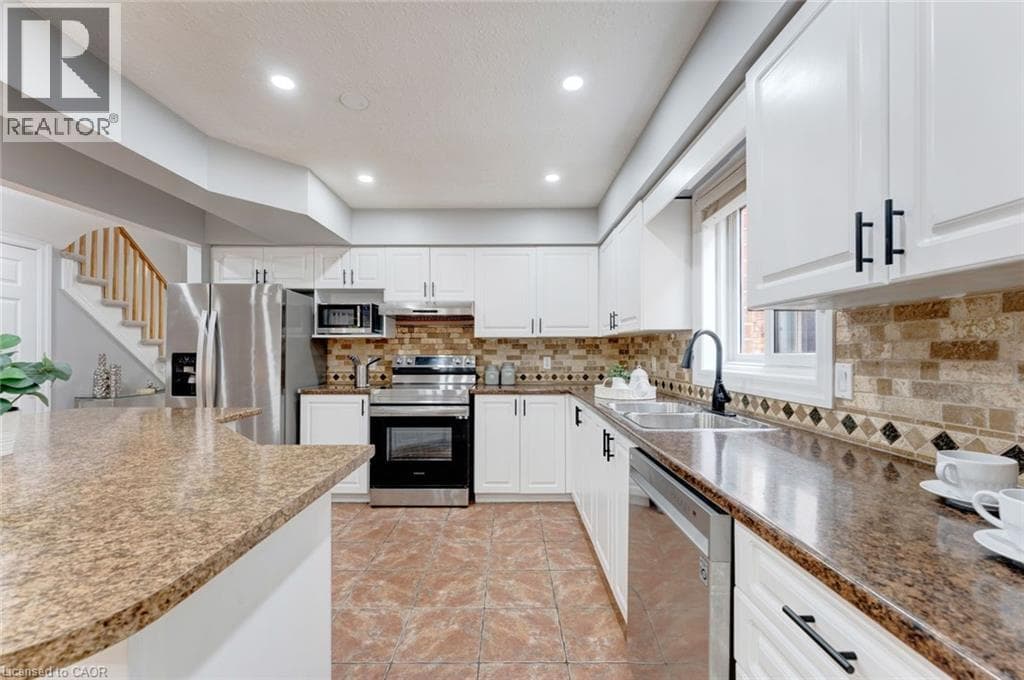 Detached for sale at 133 STEEPLERIDGE Street, Doon South, Kitchener, Ontario, photo 15