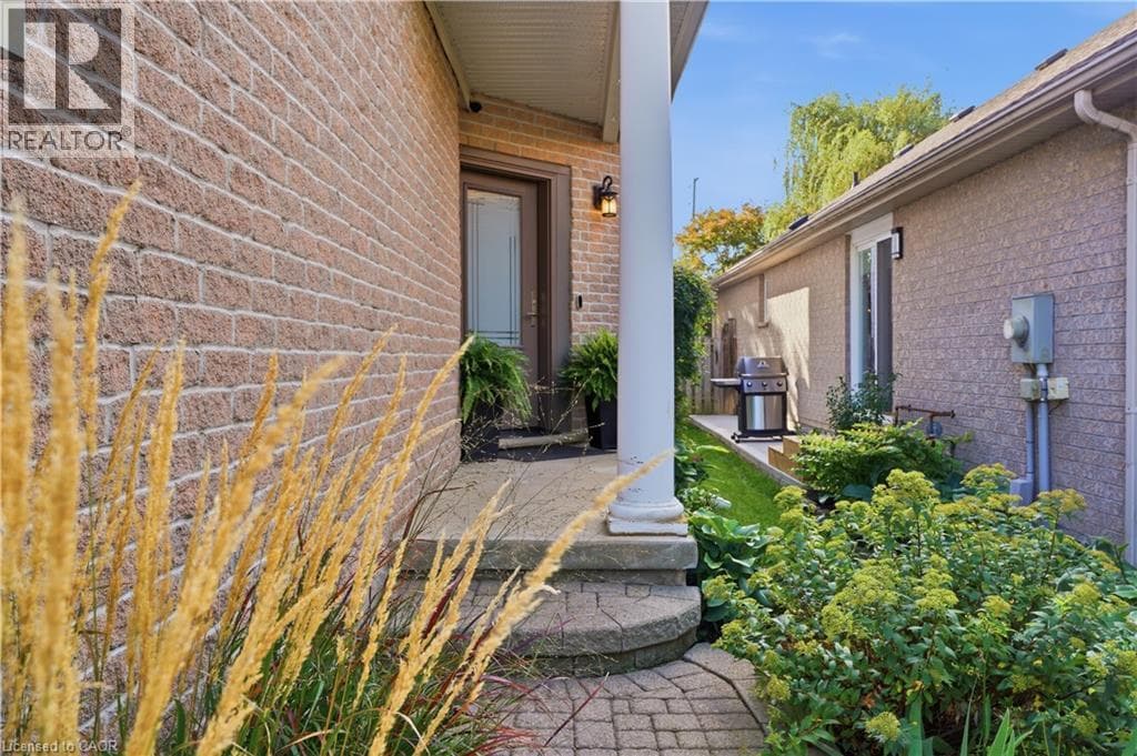 Detached for sale at 104 AMANDA Walk, Cooper, Cambridge, Ontario, photo 4