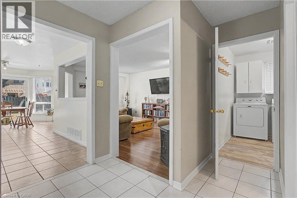 Detached for sale at 194 GLENVALLEY Drive, Shades Mills, Cambridge, Ontario, photo 11