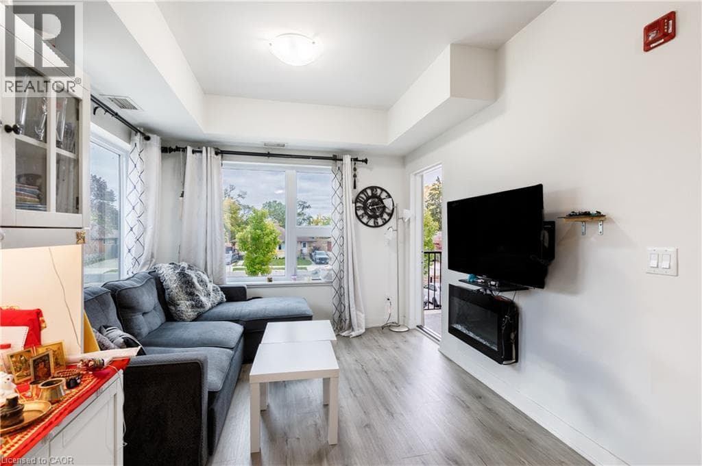 Apartment for sale at 110 FERGUS Avenue Unit# 228, Stanley Park, Kitchener, Ontario, photo 8