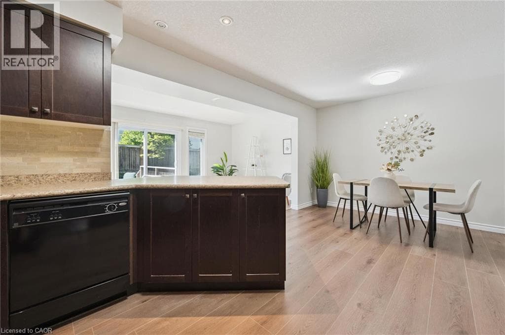 Townhouse for sale at 555 CHABLIS Drive Unit# 24, Clair Hills, Waterloo, Ontario, photo 13