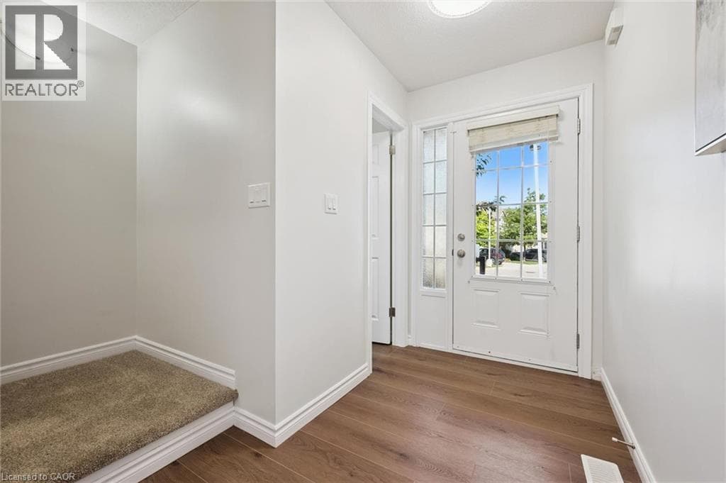Townhouse for sale at 555 CHABLIS Drive Unit# 24, Clair Hills, Waterloo, Ontario, photo 5