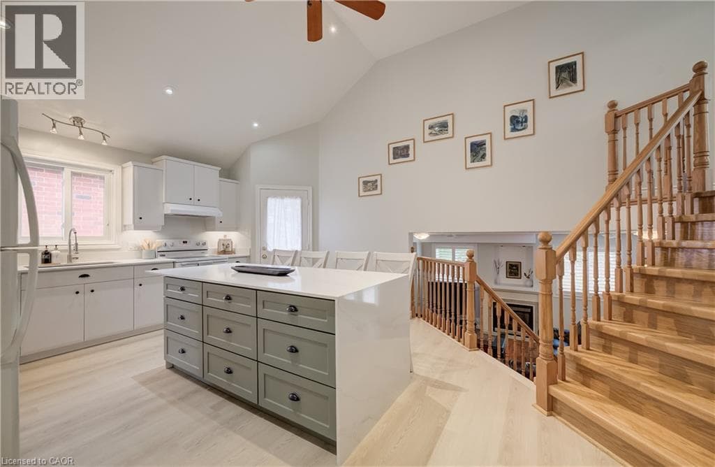 Detached for sale at 245 FERN Crescent, Lakeshore North, Waterloo, Ontario, photo 2