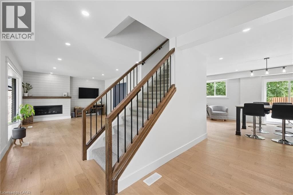 Detached for sale at 361 COLERIDGE Place, Beechwood Park, Waterloo, Ontario, photo 2