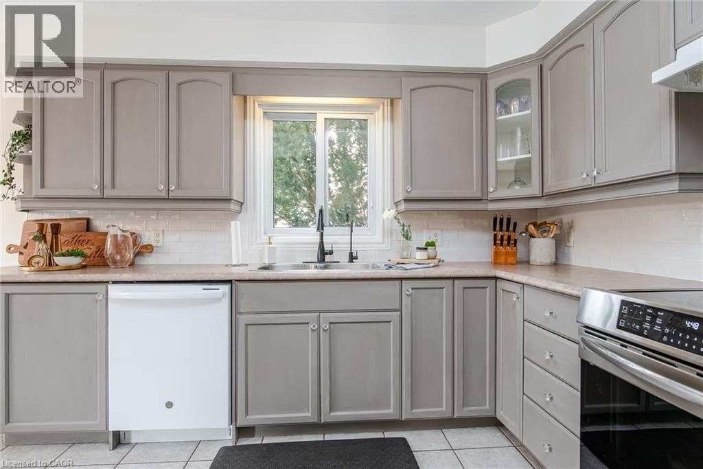 Detached for sale at 31 STIEFELMEYER Crescent, Baden, Wilmot, Ontario, photo 12