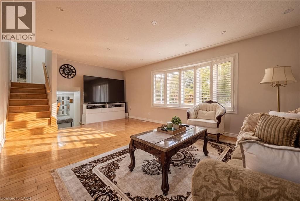 Detached for sale at 326 MANCHESTER Road, Rosemount, Kitchener, Ontario, photo 8