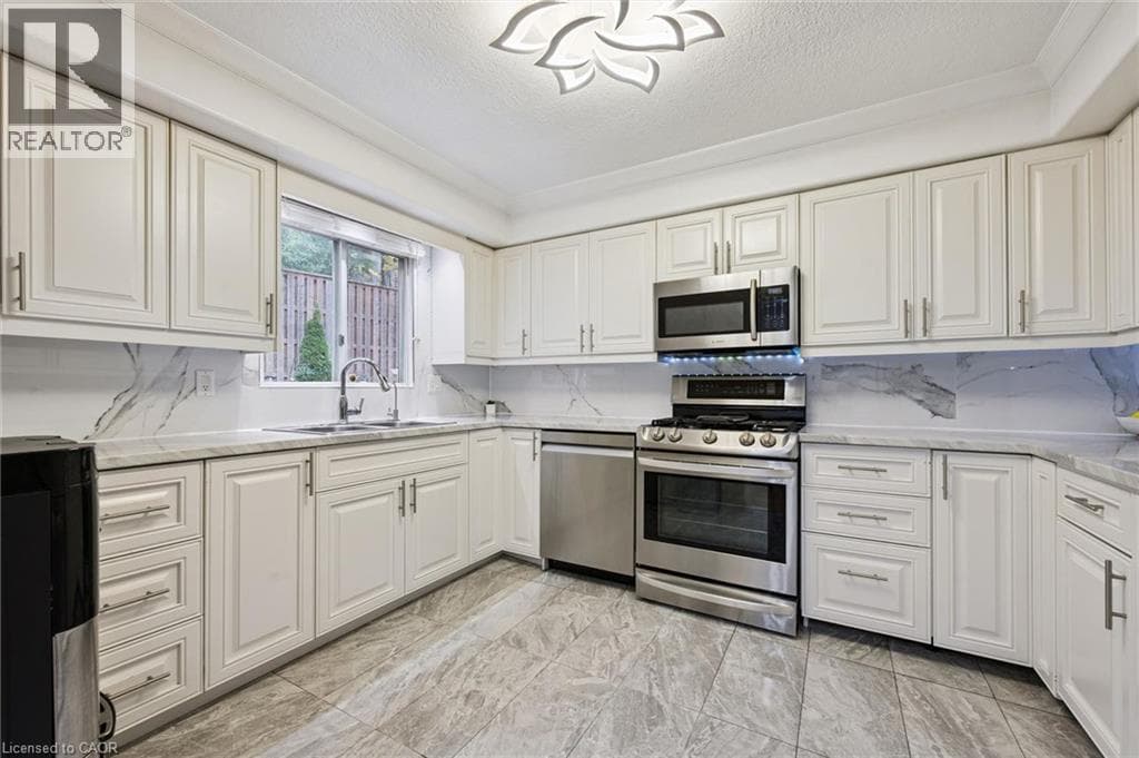 Detached for sale at 326 MANCHESTER Road, Rosemount, Kitchener, Ontario, photo 13
