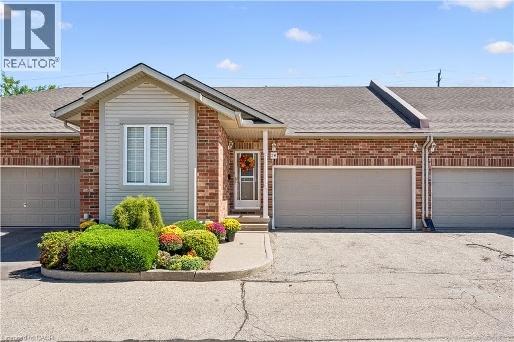 Townhouse for sale at 461 COLUMBIA Street W Unit# 26, Village on Clair Cr, Waterloo, Ontario, photo 3