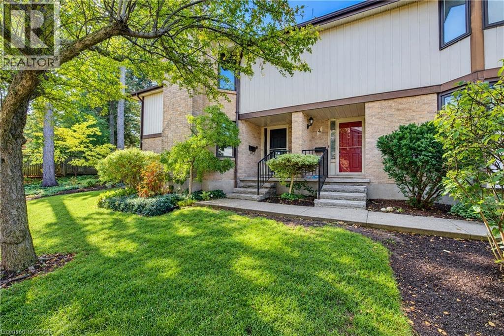 Townhouse for sale at 406 CRAIGLEITH Drive Unit# 3, Craigleith, Waterloo, Ontario, photo 2