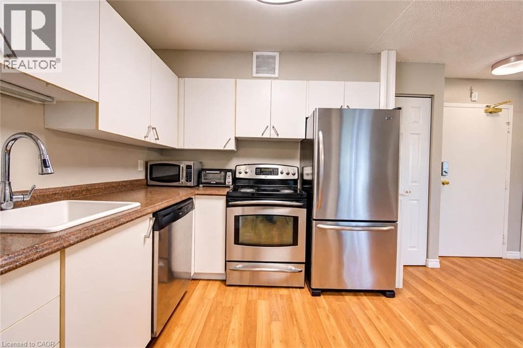 Apartment for sale at 15 HOFSTETTER Avenue Unit# 306, Chicopee, Kitchener, Ontario, photo 9