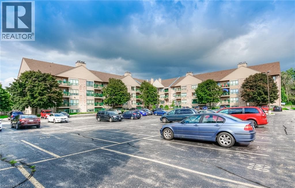 Apartment for sale at 15 HOFSTETTER Avenue Unit# 306, Chicopee, Kitchener, Ontario, photo 2