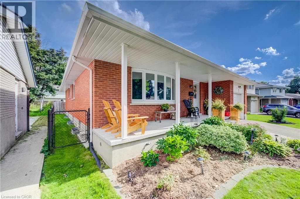 Detached for sale at 422 GRANGEWOOD Drive, University Downs, Waterloo, Ontario, photo 2