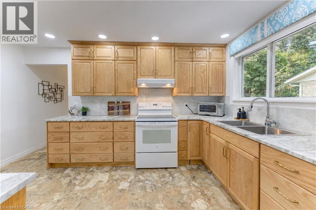 Detached for sale at 422 GRANGEWOOD Drive, University Downs, Waterloo, Ontario, photo 13