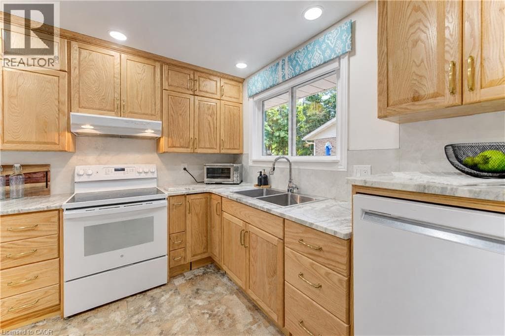 Detached for sale at 422 GRANGEWOOD Drive, University Downs, Waterloo, Ontario, photo 12