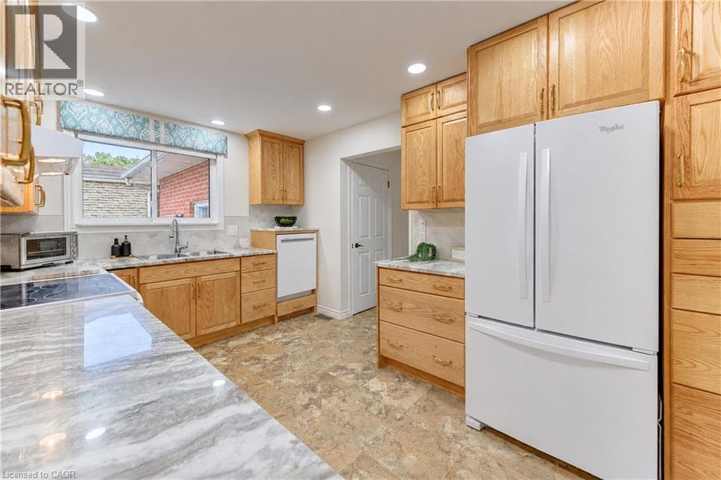 Detached for sale at 422 GRANGEWOOD Drive, University Downs, Waterloo, Ontario, photo 16