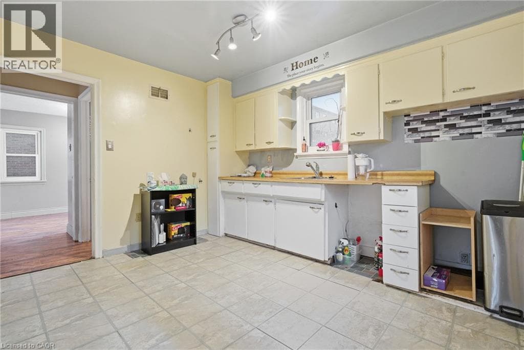 Detached for sale at 549 WEBER Street E, King East, Kitchener, Ontario, photo 9