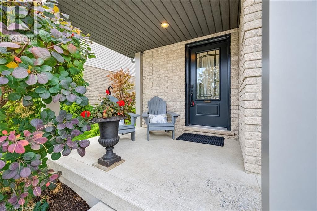 Detached for sale at 204 PARK Avenue W, Elmira, Woolwich, Ontario, photo 4
