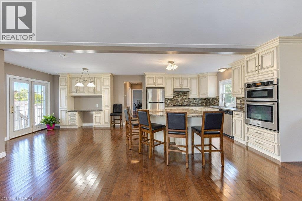 Detached for sale at 34 WAYNE Drive, Stanley Park, Kitchener, Ontario, photo 6