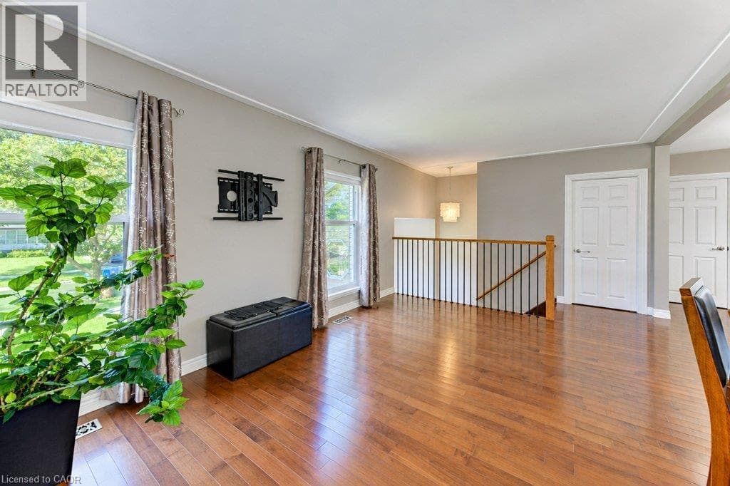 Detached for sale at 34 WAYNE Drive, Stanley Park, Kitchener, Ontario, photo 7