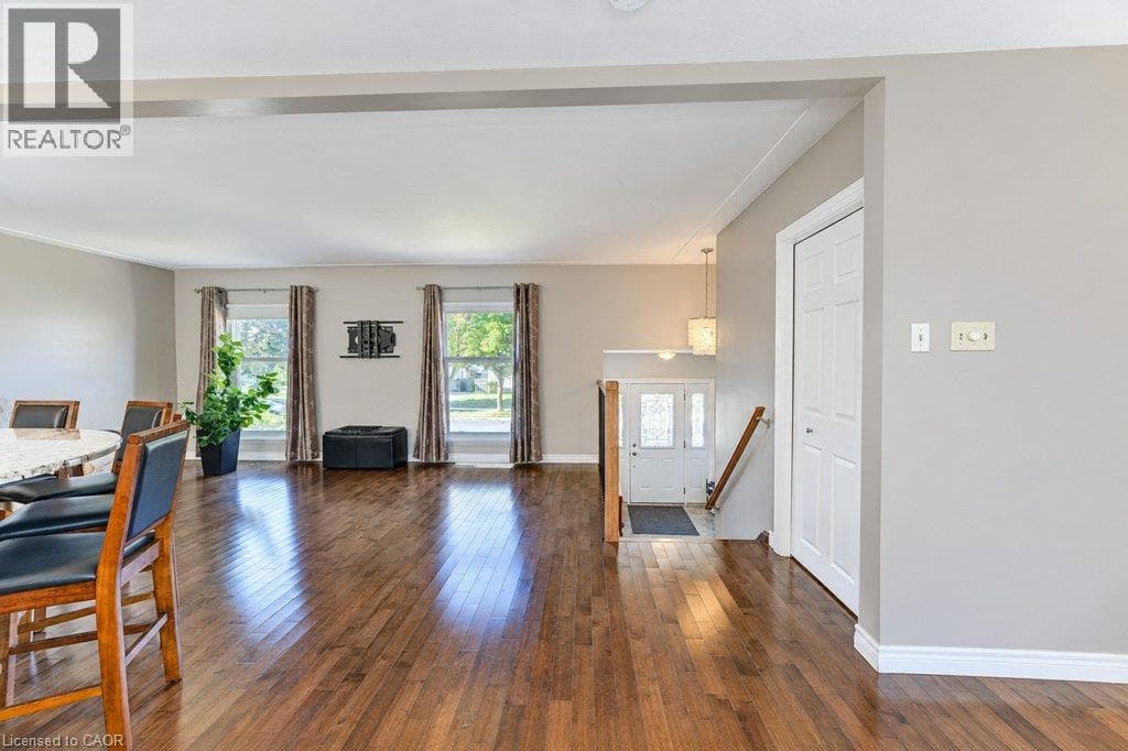 Detached for sale at 34 WAYNE Drive, Stanley Park, Kitchener, Ontario, photo 10