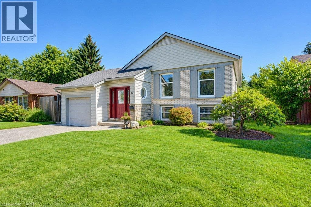 Detached for sale at 34 WAYNE Drive, Stanley Park, Kitchener, Ontario